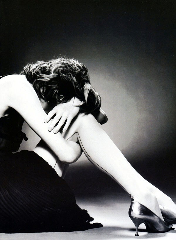 maliciousglamour:  KristenSurface, October 1997Photographer: Miles AldridgeModel:
