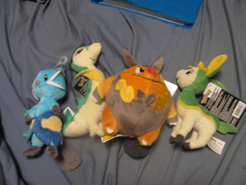 i bought these earlier in attempt to sell them ended up keeping the dewott because its too cute and now i keep beating myself up for buying them ehg