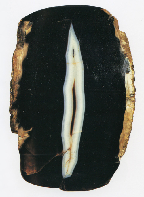 snaakks:“Cleft,” onyx, Brazil - Image from The Writing of Stones by Roger Caillois, 1970