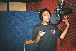 hodgybeats:  can’t fuck wit me in the booth 