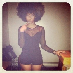 i want this to be my afro…and outfit…..