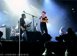 like-youve-been-shot-79:my-avenged-romance:smellslikeiero:Gerard was checking Frank’s temperature in