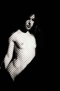 desnudes:  “Black Sun” Keira Grant by