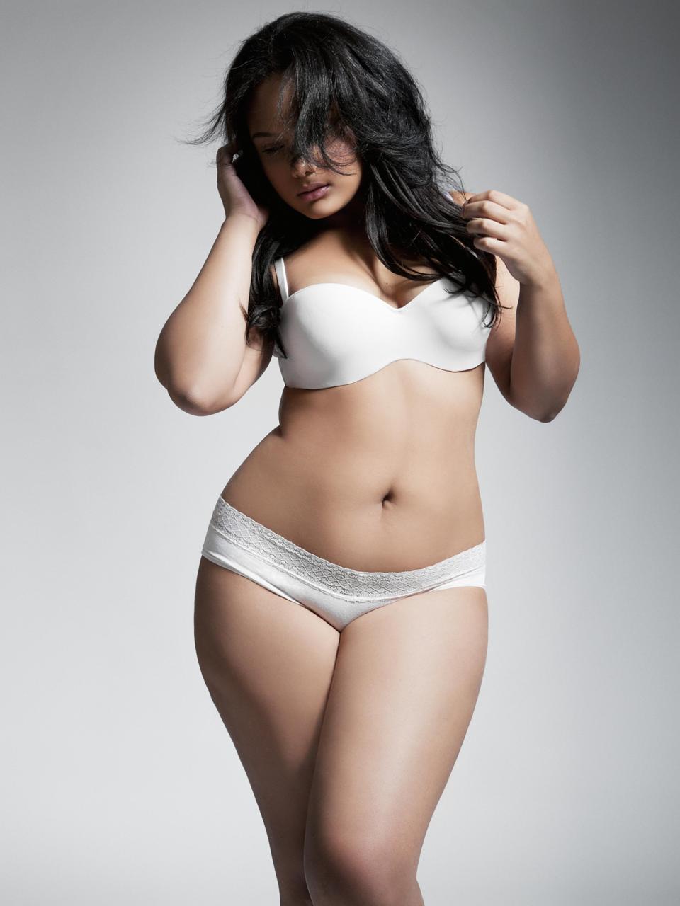 Laura johnson plus size model