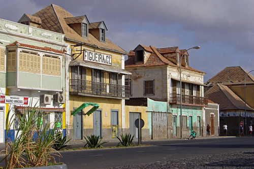 (via Old businesses in Mindelo, a photo from Sao Vicente, Barlavento | TrekEarth)