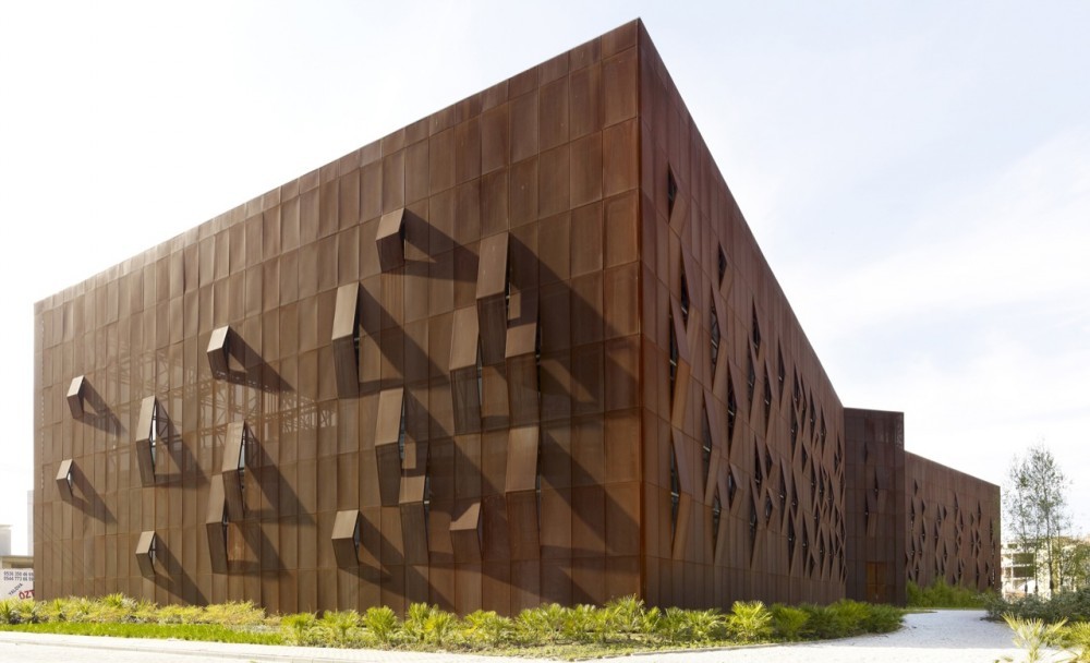 senojp:  Emre Arolat Architectshttp://www.emrearolat.com/
