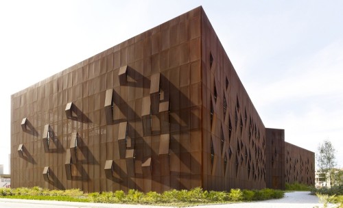 senojp:  Emre Arolat Architectshttp://www.emrearolat.com/
