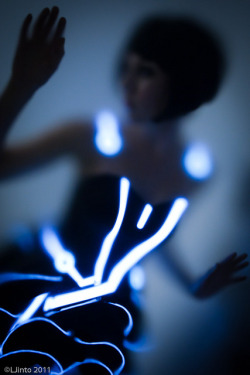 tumbltron:  n—o—x:  SDCC Tron Dress-19