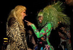 fuckyeahharajukubarbie:   Nicki Minaj and Ke$ha speak during the Versace for H&amp;M launch. 
