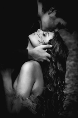 be-pleasing-always:  this kiss bliss His 