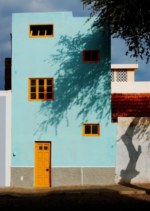 (via MINDELO HOUSE, a photo from Sao Vicente, Barlavento | TrekEarth)