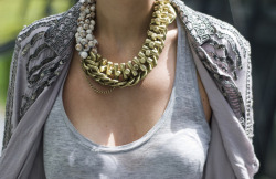 efflorescences:  necklace. 