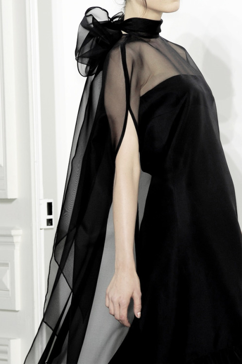 bienenkiste:  Valentino Couture Fall 2010
