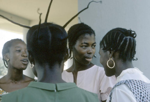 stylemyindigosoul: kilele: Student hairstyles of the seventies, Congo   photographs by Eli