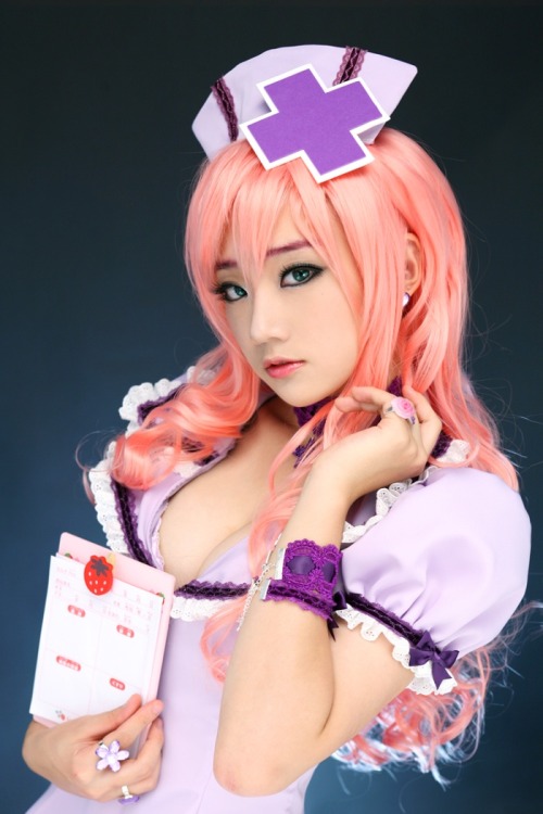 reretlet:  [k_miyuko] VOCALOID2: 巡音ルカ - コスプレCure