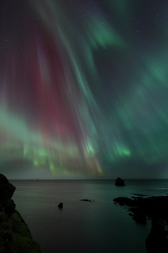 obviam:  Northern lights (by olgeir) 