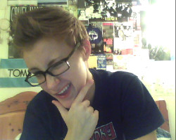 hateful-notebook:  sup bby u like my fauxhawk? 