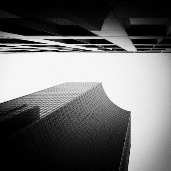 black-and-white:  (by chinacomplex) 