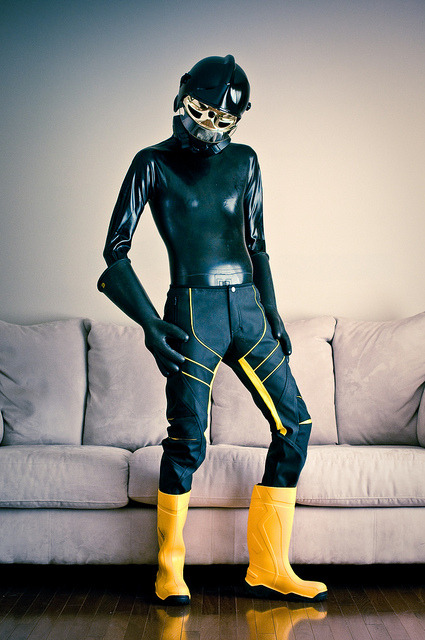 cjros:  It’s our friend from thevulpinereport again! I like the contrast between