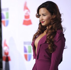 fuckyeahhotactress:  Demi Lovato at the Latin Grammy’s