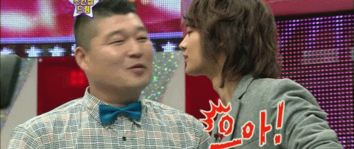 yagsoghae:   Minho: *slowly approaches*  Kang Ho Dong: *attacks* Minho: *retreats