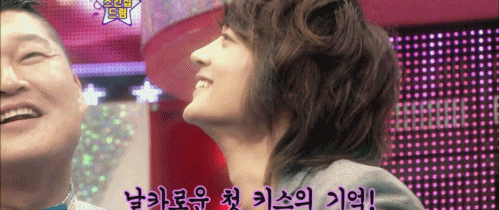 yagsoghae:   Minho: *slowly approaches*  Kang Ho Dong: *attacks* Minho: *retreats