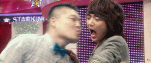 yagsoghae:   Minho: *slowly approaches*  Kang Ho Dong: *attacks* Minho: *retreats