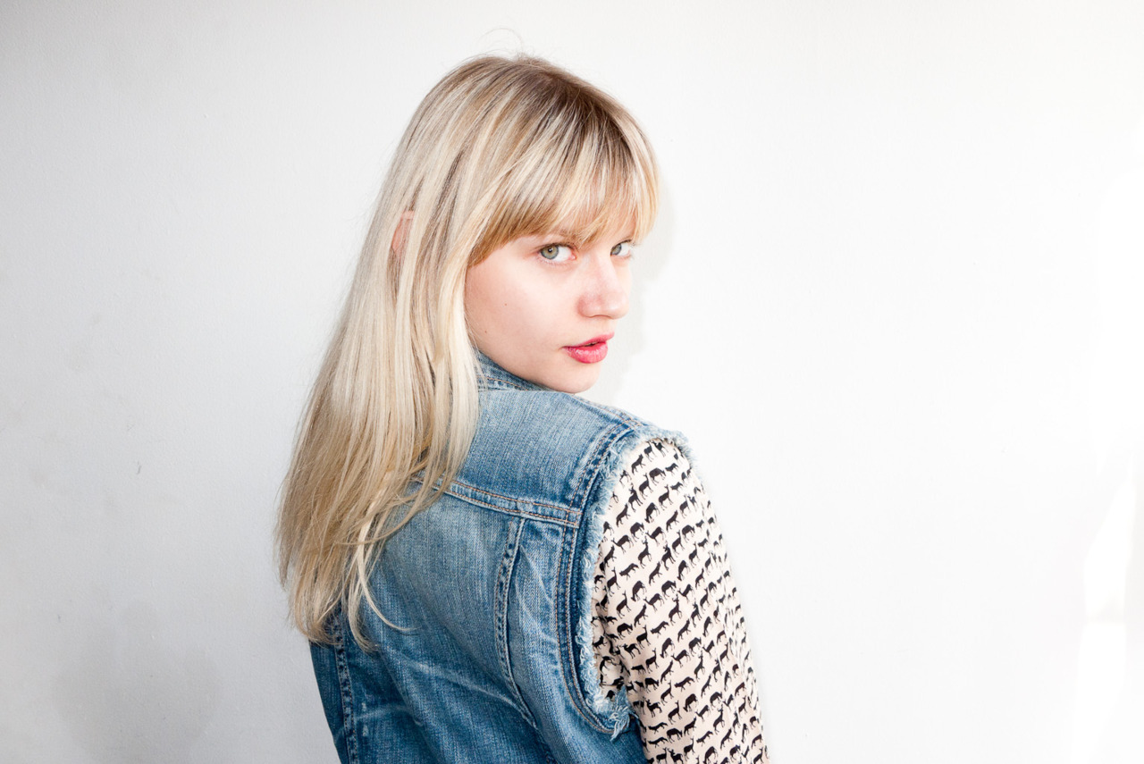 terrysdiary:  Martina at my studio. 