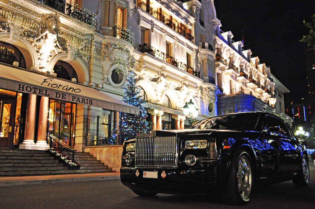 richmenslife:  More Luxury and Babes @Richmenslife