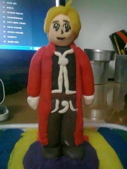  This was my art project. I was suppose to make a sculpture of my hero. So I chose Edward&hellip; I spent like 3 hours doing this :S 