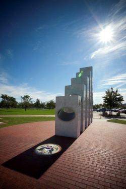 ritheory:  thisisnotbruce:  This is a new Veterans day memorial in Anthem. Designed by resident Renee Palmer-Jones, the five marble pillars represent the five branches of the United States military. They are staggered in size and ordered in accordance