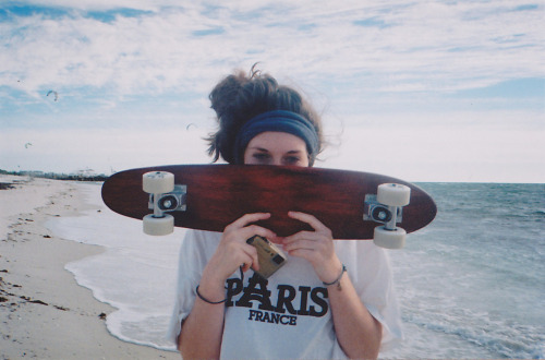 life-by-the-sea:  surf skate sleeps icon