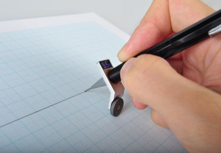 designoclock:  Giha Woo designed a pen attachment that can help you draw straight