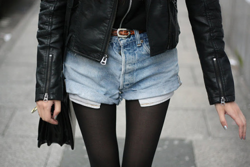 pap-aya:  thighssssss 