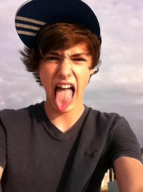 0hmiig00dd 1m 0n y0ur t@b