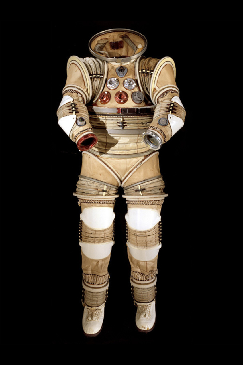 black-tangled-heart:  Evolution Of The Spacesuit All images taken fromÂ Spacesuits: