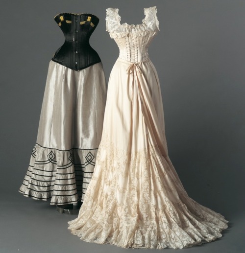 marzipanandminutiae:carolathhabsburg:Corset and petticoats : (left) mids 1890s , (right) Early 1900s