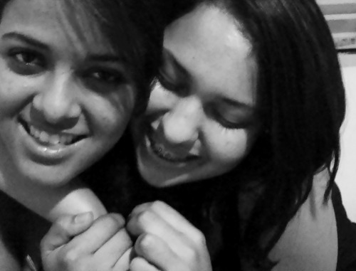 Incondicionalmente, VOCÊ ! <3                    eu te amo , minha best. 