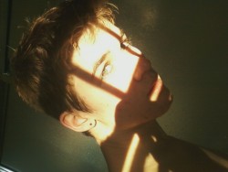 luxsting:  breathing-statue:  Meh with some awesome light  Beautiful&lt;3 