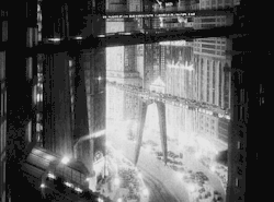  Metropolis (1927) 