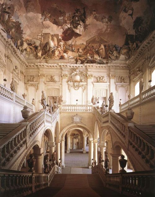 mesbeauxarts: Johann Balthasar Neumann (architect), Giovanni Battista Tiepolo (painter). The Stairca