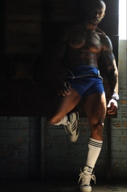 blkinwhite:  superfine blk stud 51  yes, I love black men