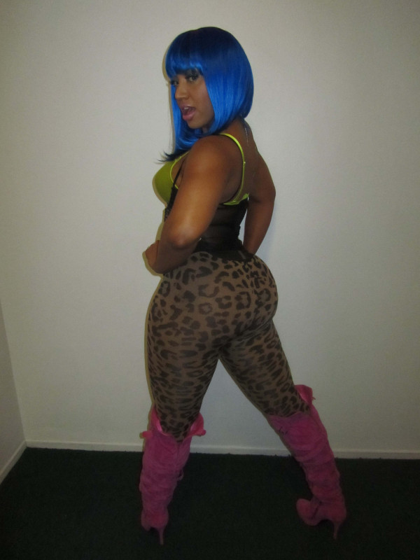 EYE CATCHER