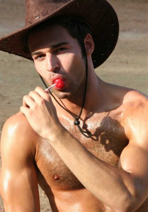 malepexabscockcumballsasslvnhomo:  Patient sez: “Dr. Cox” always gives me something