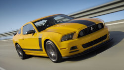 fuckyeahmustang:  2013 Mustang Boss 302 returns to pay homage to 70’s legend  
