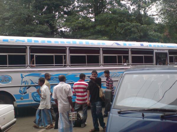 The sky is the limit for this bus. Harshandika ‘Air Lines’. Spotted by @Madhawayaa.