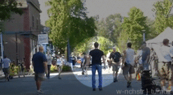 w-nchstr:  Jared and Jensen play football on set and act just… adorable.  I can’t even express my feelings with this video Jared catches the ball and does a little victory fist pumping. Jensen laughs. also, bowlegs. Jared throws the ball to Jensen