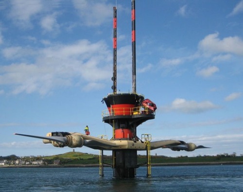 Tidal power is now a legit source of renewable energy | Grist
Tidal power, produced from the force of our planet’s oceans sloshing to and fro, has always seemed like a neat idea. But the challenges of making it work – imagine giant underwater...