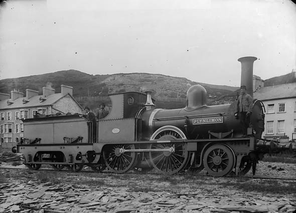 tanzzdreamer:  Plynlimon locomotive engine, Cambrian railway (1890) Photographer: John