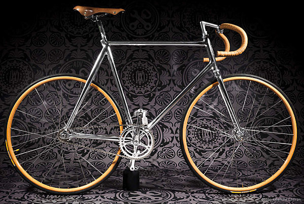 southwade:   southwade  freewheelproject:  chrome beauty  